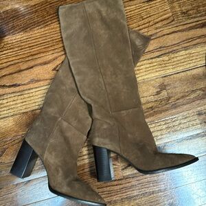 Zara Pull On Brown Suede Boots